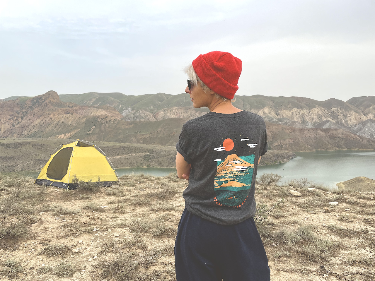 Let the Mountain Sing – Vardablur Black T-SHirt