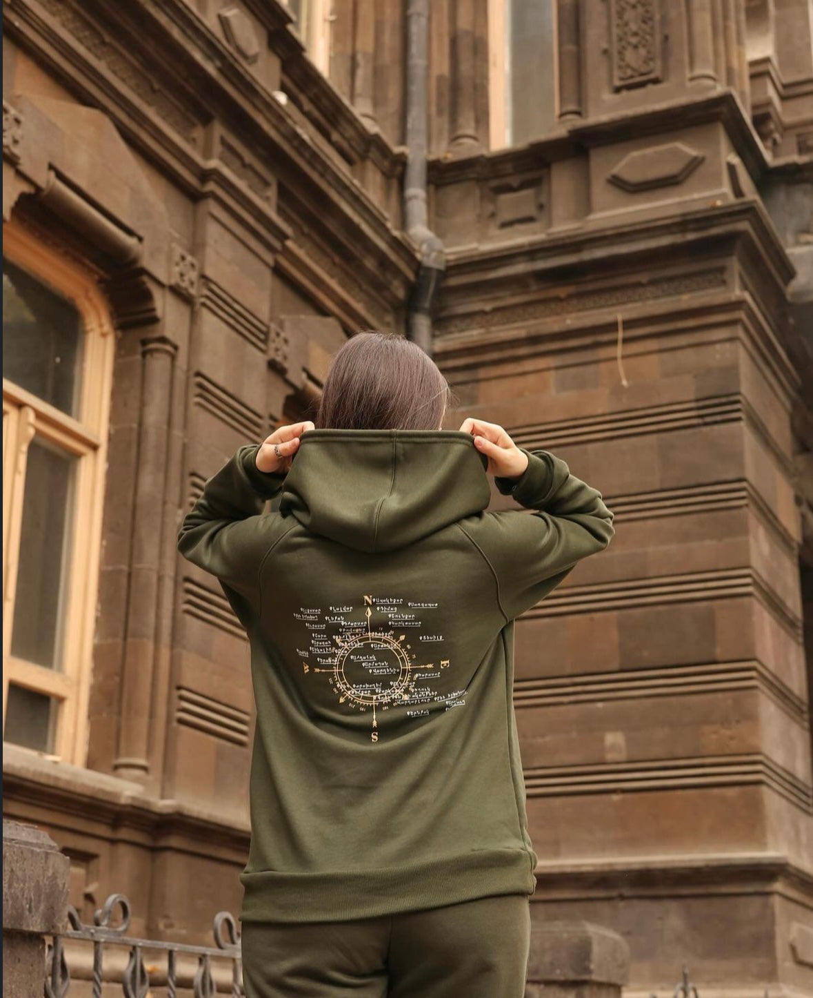 Armenian mountains - Green hoodie