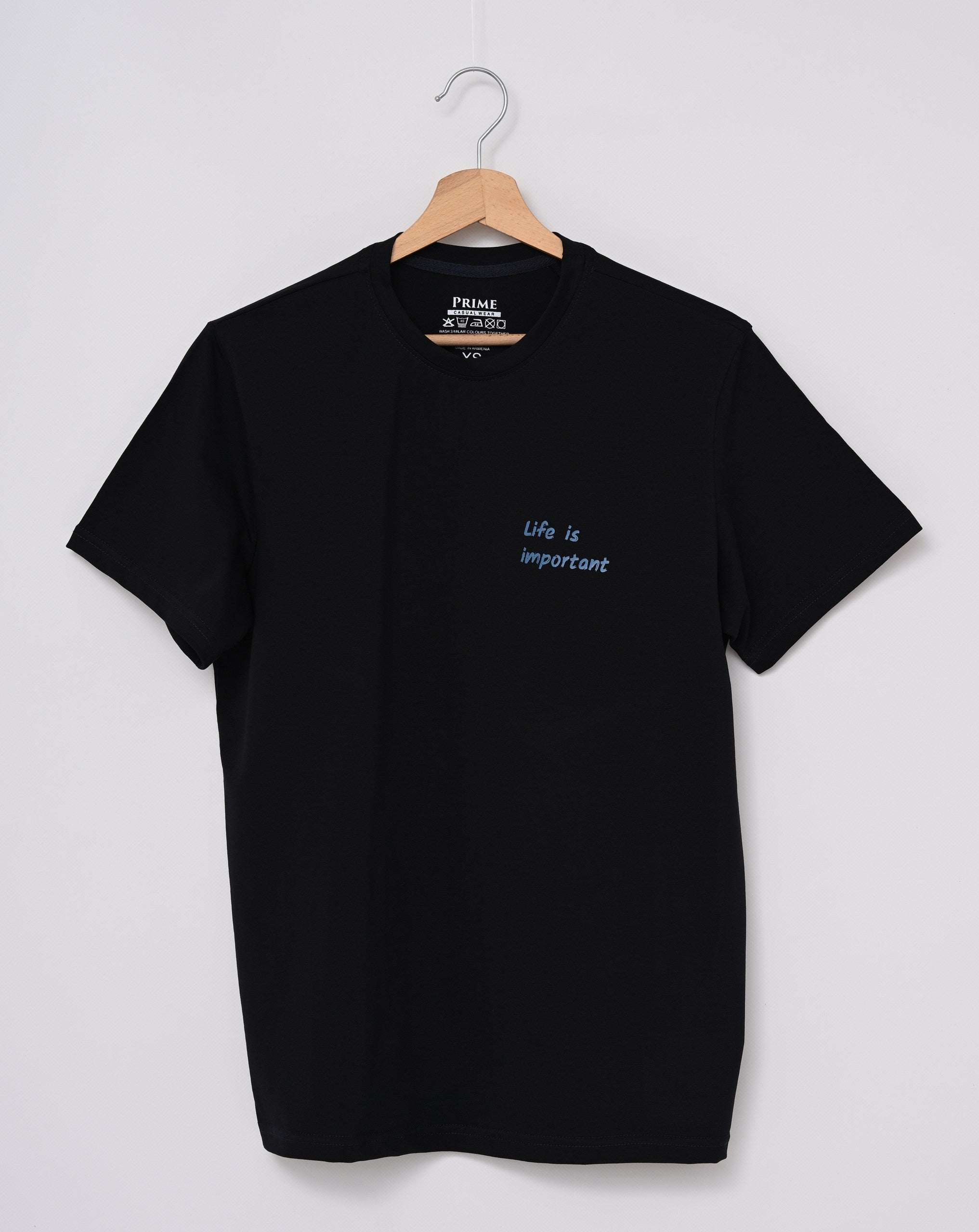 Charles Aznavour - Life is important, don't spoil it, live it